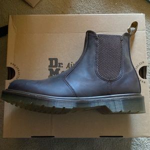 DR. MARTENS 2876 Crazy Horse Leather Chelsea Boots in Brown Size 7